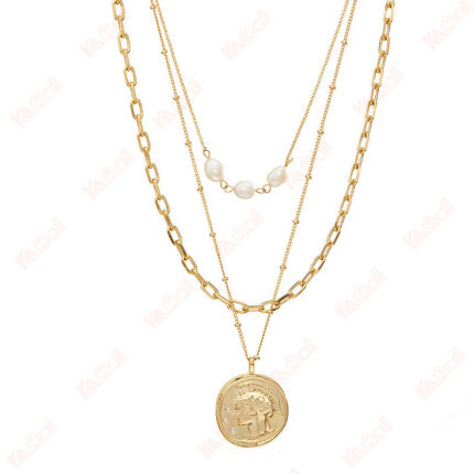 gold chain necklace inlaid pearls